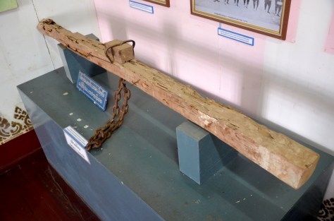 The material the French colonist used to capture Lao people.