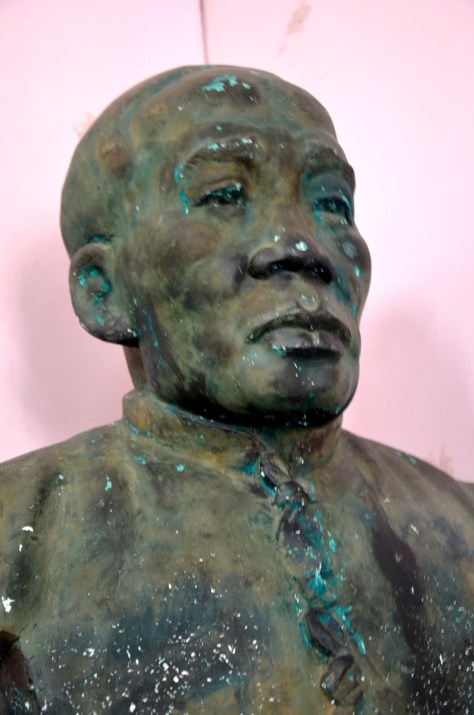 The background of Khamseng Sivilay. Comrade Khamseng was born on 5 December 1913 in Sakonakhon district, Udon prefecture, Thailand. His grandfather moved from Mahaxay district, Khammaun province, Laos to Sakonakhon district Thailand. Comrade Khamseng was born in a farmer's family,his nationality is Lao and he believed in Buddhism, he graduated primary school and he could speak Vietnamese, Thai and Chinese. Comrade Khamseng became a member of the party on 15th March 1931 at Sakonakhon district, Thailand. In 1935-1944 comrade Khamseng became a Chinese soldier. In 1934 he became a member of the Communist Party and also he was the first Lao communist. In 1945 comrade Khamseng participated in the revolution in Vietnam. In 1946 he got married with a Vietnamese student and had one daughter. In 1948 he participated in the Lao revolution. In 1949 he took delegations at the revolution area for electing government through Myama, Thailand. In 1951 comrade Khamseng studied at La district for threemonths. In 1953 he worked for revolution in Sing district. In 1969 comrade Khamseng died.