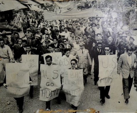 People in the liberated zone urge the US imperialists to leave Laos.