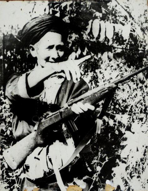 Hmong YongKay, grandmother, the one who has intelligence in leading to fight the enemy in Xiengkhuang PRovince and she was offered to come to national Heroines.